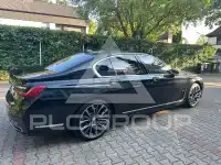 2019 BMW 745