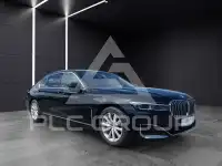 2019 BMW 745