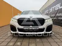 2019 BMW 745