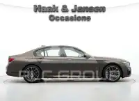 2019 BMW 745