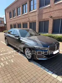 2019 BMW 745