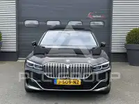 2019 BMW 745