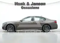 2019 BMW 745