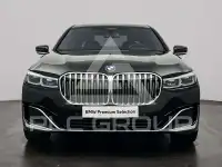 2019 BMW 745