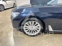2019 BMW 725