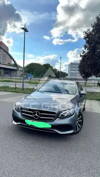 2019 Mercedes Benz E 220
