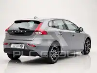 2019 Volvo V40