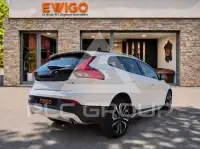2019 Volvo V40