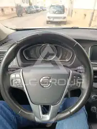 2019 Volvo V40