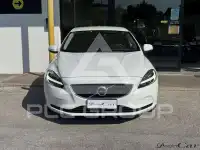 2019 Volvo V40