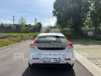 2019 Volvo V40