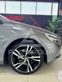 2019 Volvo V40