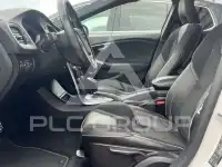 2019 Volvo V40