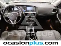 2019 Volvo V40