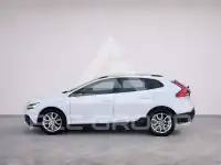 2019 Volvo V40