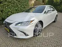 2019 Lexus ES300