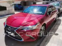 2019 Lexus ES300