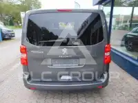 2019 Peugeot Traveller