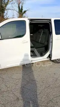 2019 Peugeot Traveller