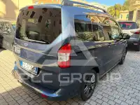 2019 Ford Tourneo