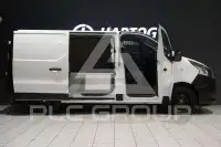 2020 Nissan NV 300