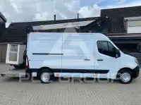 2020 Nissan NV 400