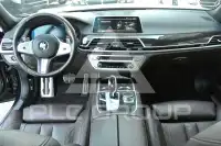 2020 BMW 740