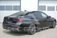 2020 BMW 740