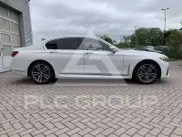 2020 BMW 740