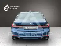 2020 BMW 740