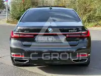 2020 BMW 750