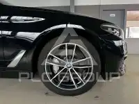 2020 BMW 530
