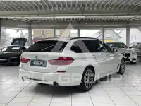 2020 BMW 530