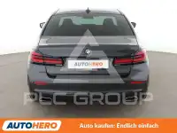 2020 BMW 530