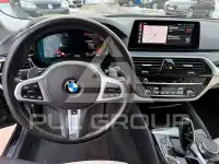2020 BMW 530
