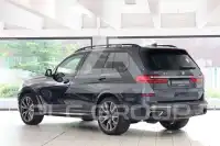 2020 BMW X7