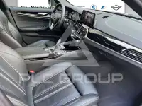 2020 BMW 520
