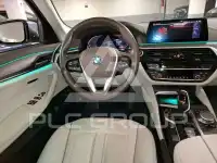 2020 BMW 520