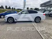 2020 BMW 520