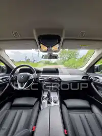 2020 BMW 520
