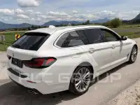 2020 BMW 520