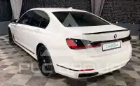 2020 BMW 730