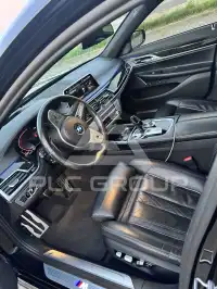2020 BMW 730