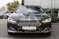 2020 BMW 730