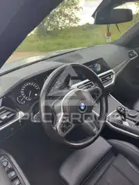 2020 BMW 318
