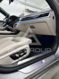 2020 BMW 745