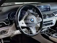 2020 BMW 745