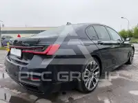 2020 BMW 745