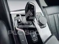 2020 BMW 518
