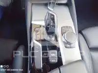 2020 BMW 518